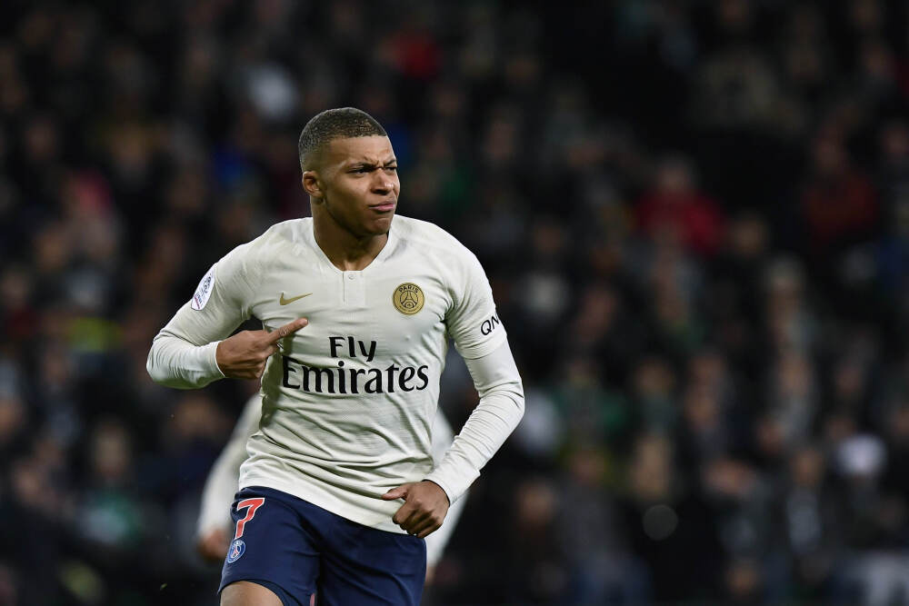 美政府停摆，美国军人无薪，特朗普为何打破百年传统？